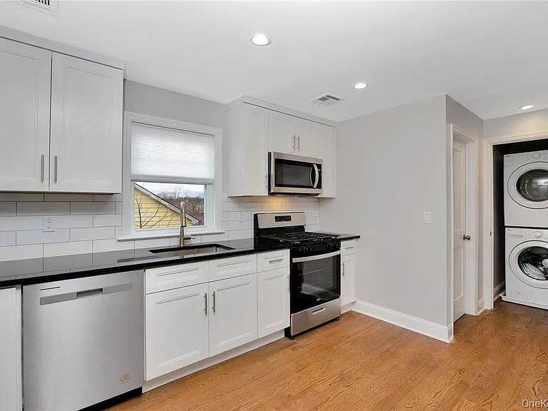 14 A Ave #2 — Photo 2