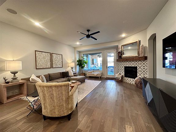 5th image of 2712 War Admiral St