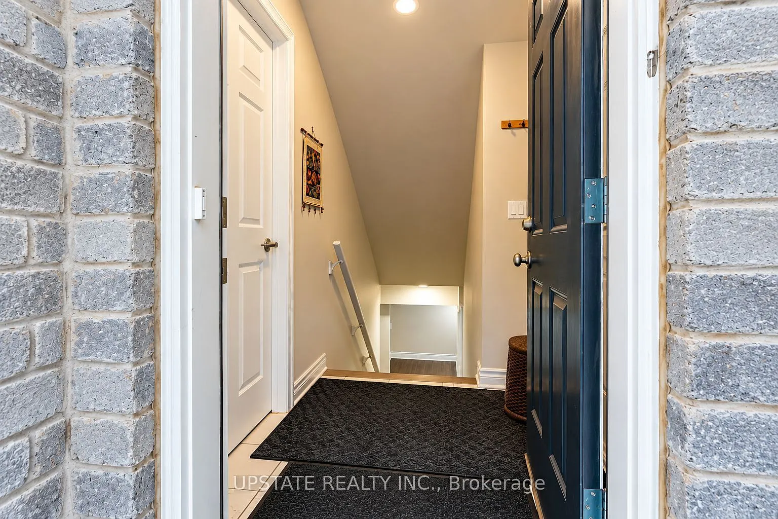 2 bed, $1,750 — Photo 2