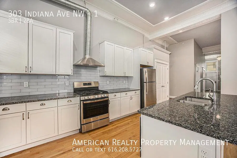 303 Indiana Ave NW — Photo 3