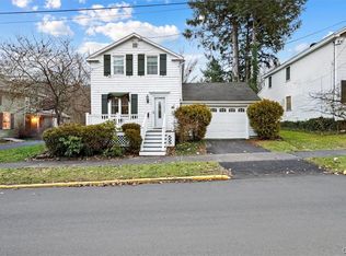 23 Mulberry St, Clinton, NY 13323