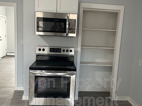 3rd image of 111-113 Sayles Ave Unit 1L