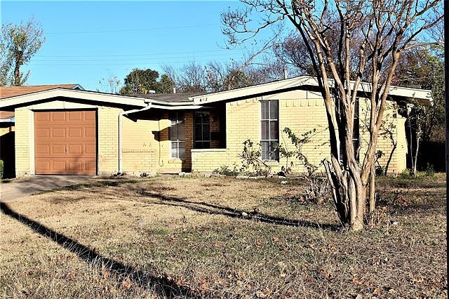 1st image of 602 Henderson Cir