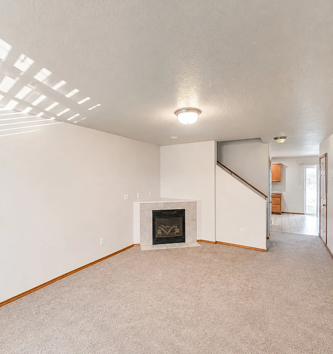 4 bed, 1486 sqft, $2,850 — Photo 2