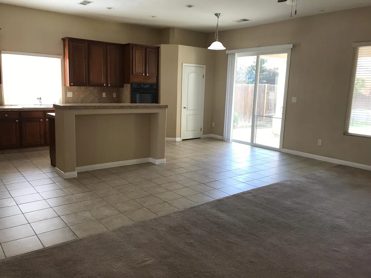 Building Photo - 11100 Cypress Falls Ave