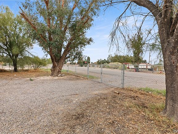 2nd image of 2229 E Lone Star Drive
