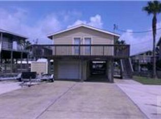 22210 Deaf P Smith Dr, Galveston, TX 77554