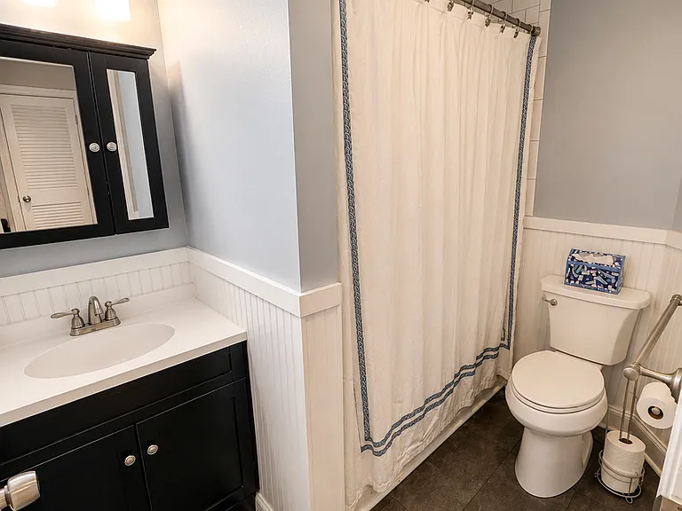 2 Henderson Ave #2 — Photo 7