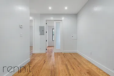 Rented by Rennit Inc.