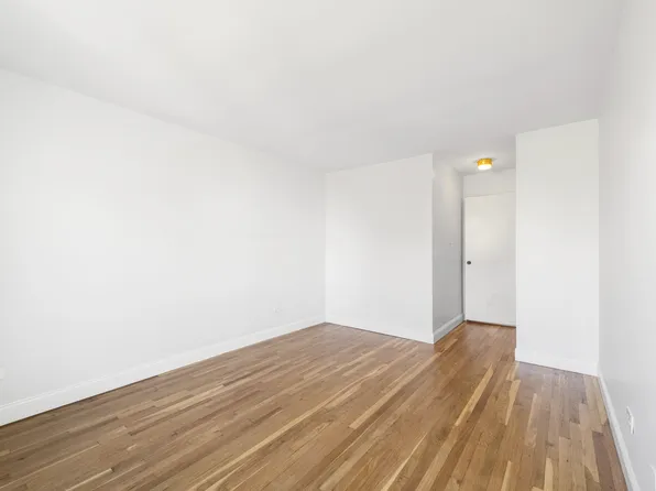 18-35 Corporal Kennedy Street image 6 of 7