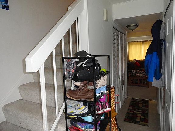 2nd image of 942 Sandpiper Ct Unit 942
