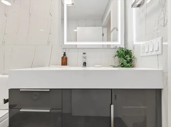 184 Central Avenue image 13 of 29