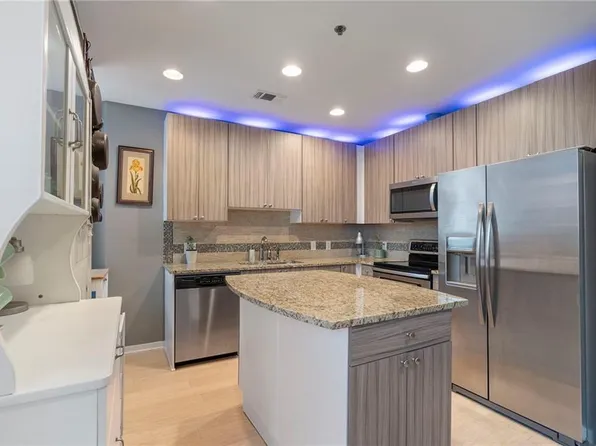 855 Peachtree St NE Unit 3207, Atlanta, GA 30308