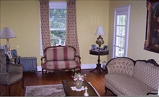 2nd image of 127 Christie St