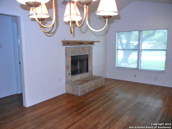 2nd image of 347 Brettonwood Dr