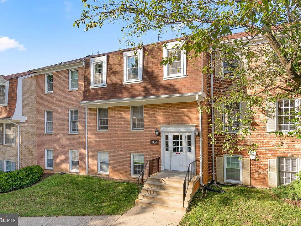 1st image of 784 Quince Orchard Blvd #10