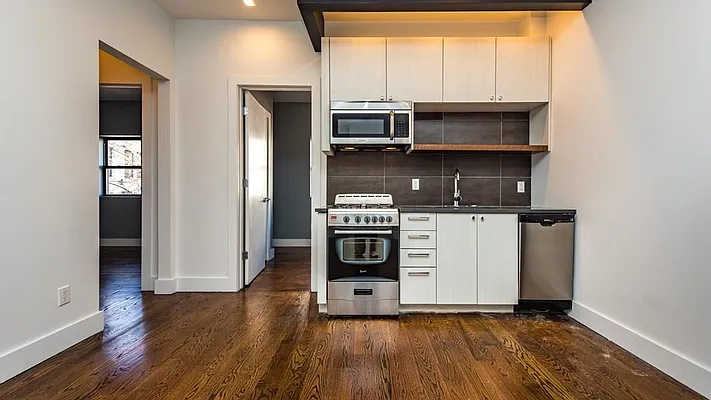 Rented by Nooklyn NYC LLC | media 10