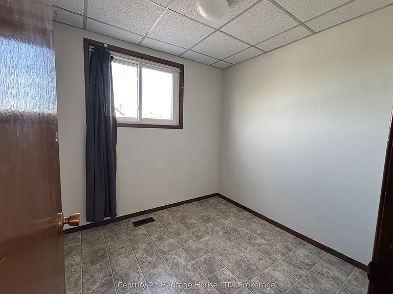 7 Klauck St #1 — Photo 8