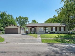7051 Mulberry St, Hanover Park, IL 60133