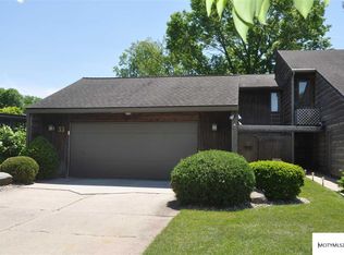 33 N Willowgreen Ct, Mason City, IA 50401