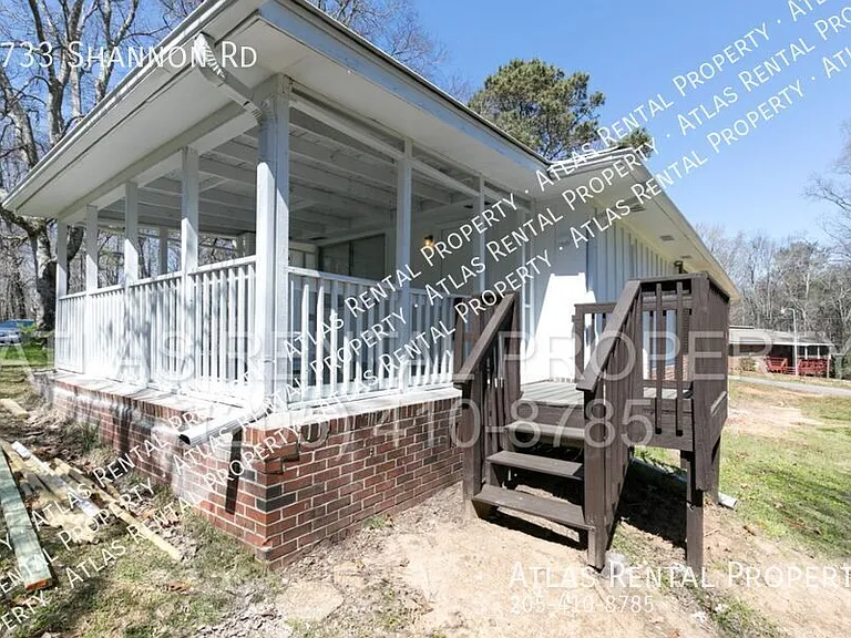 1733 Shannon Rd — Photo 4