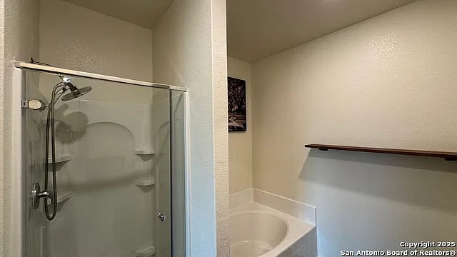 3146 Gilbert Gdn — Photo 18