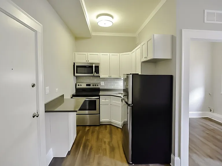 817 W Lakeside Pl #906 — Photo 2