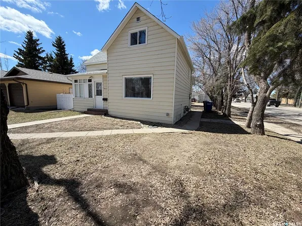 739 11th STREET, Humboldt, SK S0K 2A0