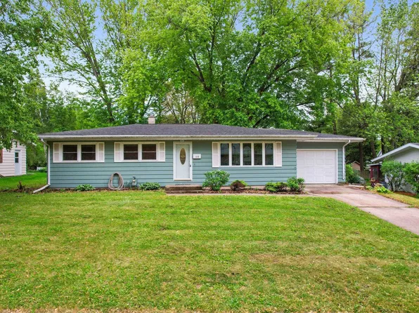 109 Cherry St, Edgerton, WI 53534
