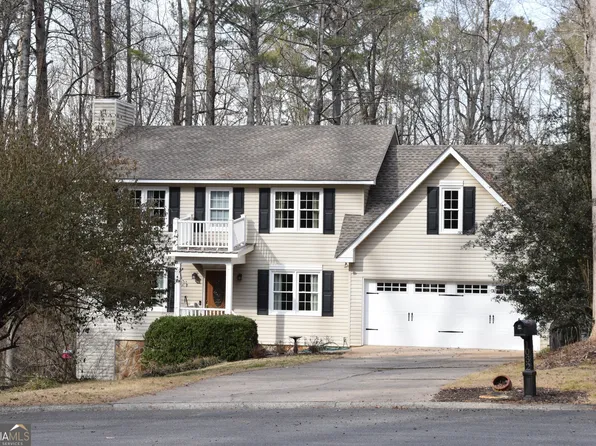 1032 Laurel Lake Dr, Ball Ground, GA 30107