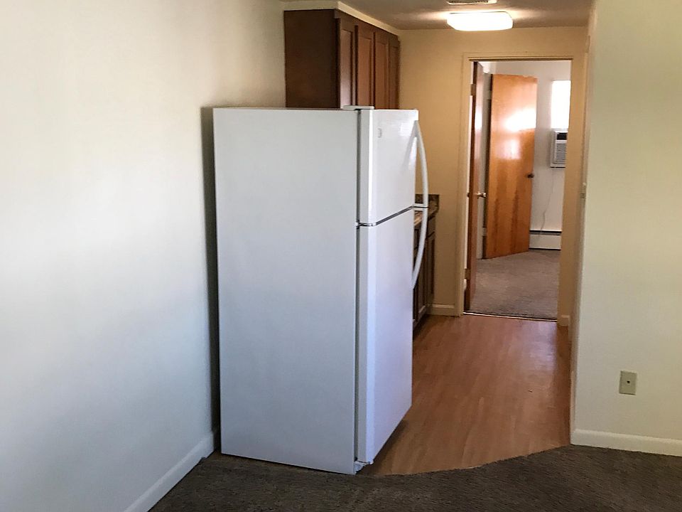 2nd image of 4825 Lauderdale Dr