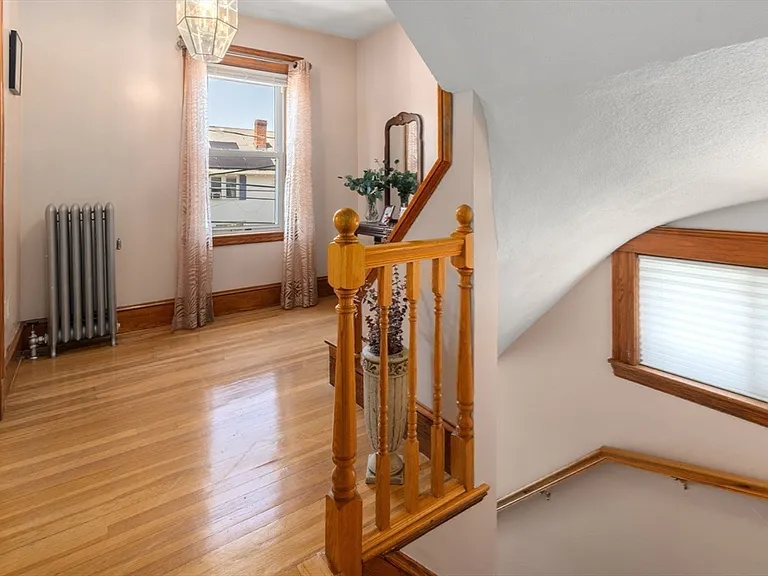 48 Chandler St #48 — Photo 22