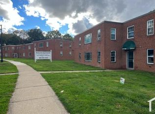 15953 Nelacrest Rd APT 105, Cleveland, OH 44112