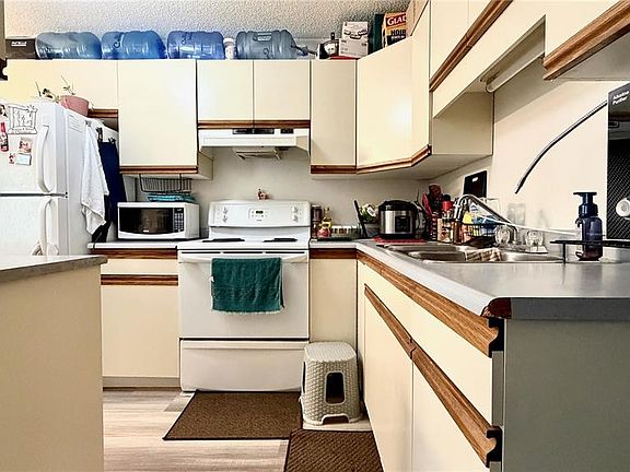 5th image of 409 109th STREET W