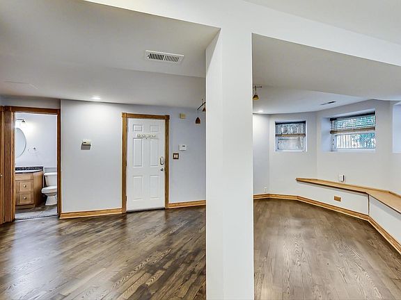 4th image of 5060 N Winthrop Ave APT 1