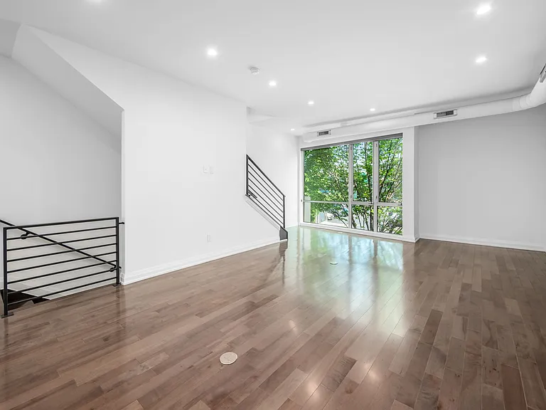 239 Auden Ave — Photo 12