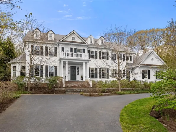 55 Old Farm Rd, Wellesley, MA 02481