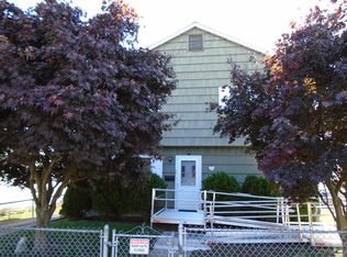 65 Charles St, Stamford, CT 06902