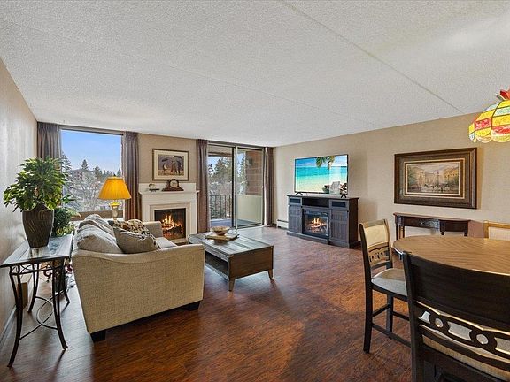 3rd image of 1311 S Westcliff Pl APT 408