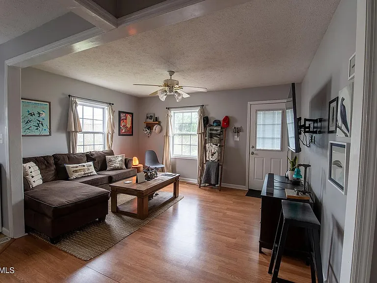 1133 Fair Dr — Photo 22