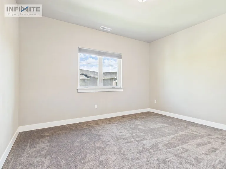 3083 Lori Ln — Photo 15