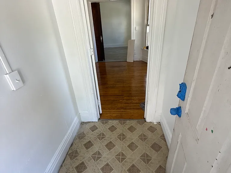 445 Lexington Ave #1 — Photo 8