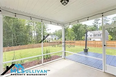 8400 Jordan Meadow Dr — Photo 30