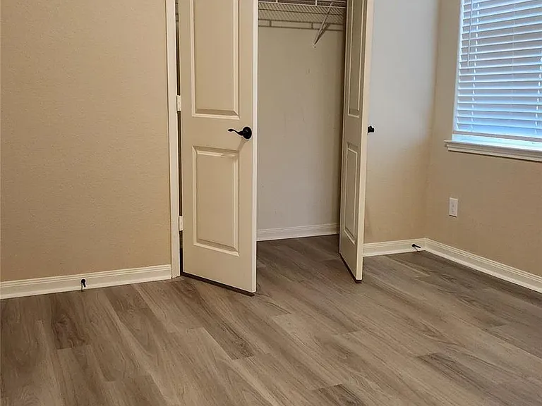 21326 Echo Manor Dr — Photo 16