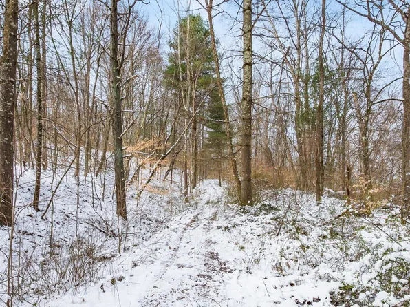 70518 Two Mile Rd, New Plymouth, OH 45654