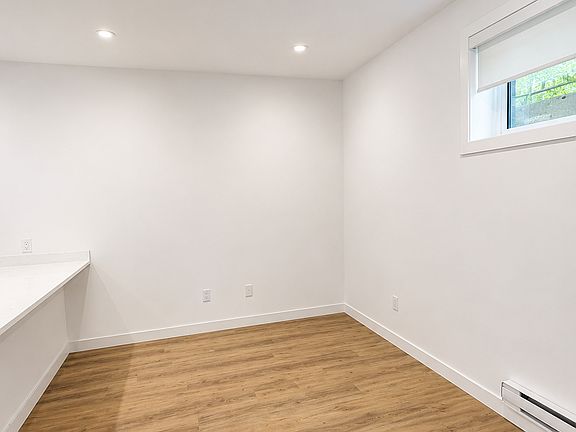 5th image of 10505 66th Ave NW