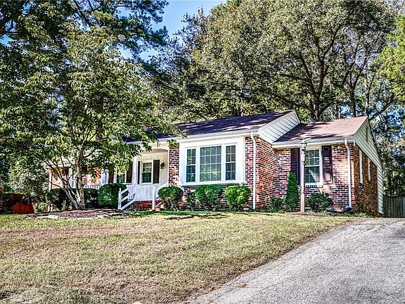 5th image of 1406 Westbriar Dr