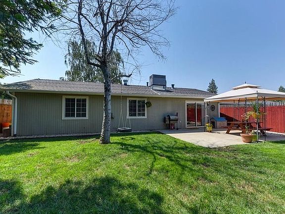 2nd image of 3952 Northpark Pl