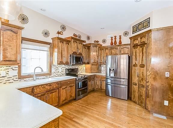 5th image of 7607 Pheasant Ct