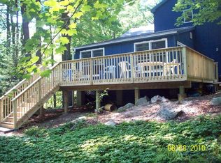 108 Pebble Beach Rd, Tobyhanna, PA 18466